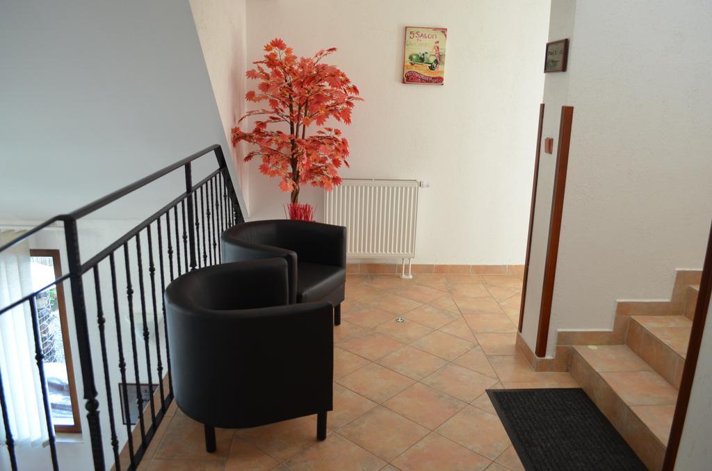 Hotel U Kapra Lázně Bělohrad Zimmer foto