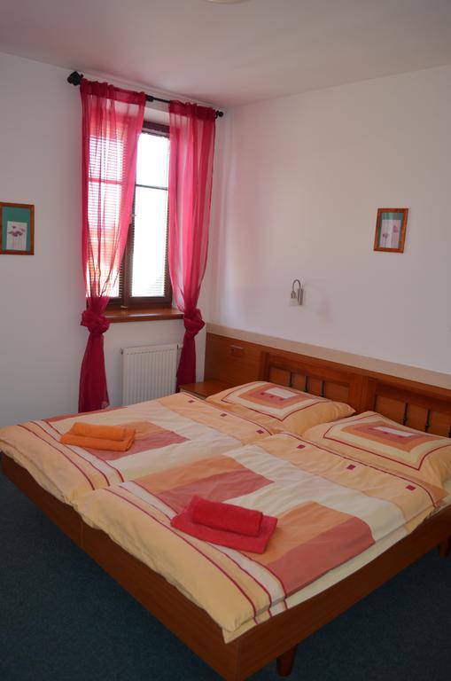 Hotel U Kapra Lázně Bělohrad Zimmer foto
