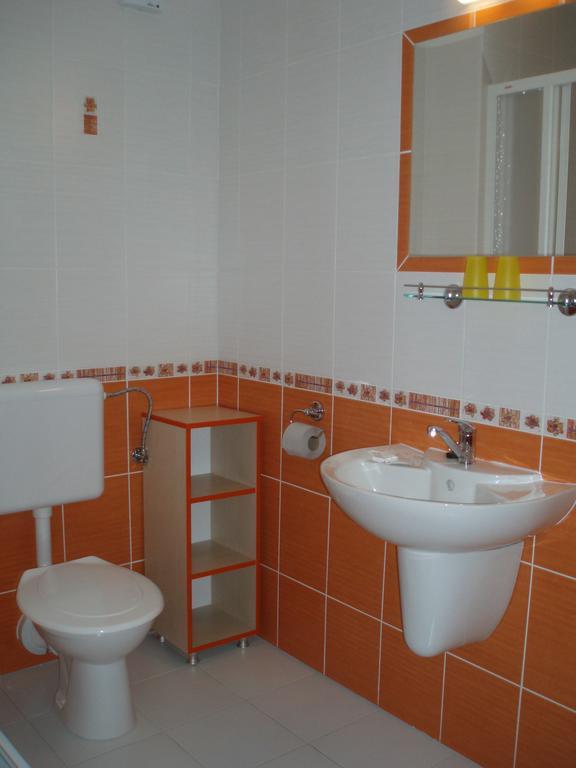 Hotel U Kapra Lázně Bělohrad Zimmer foto